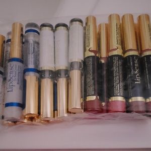 1 sugarplum and 1 glossy gloss